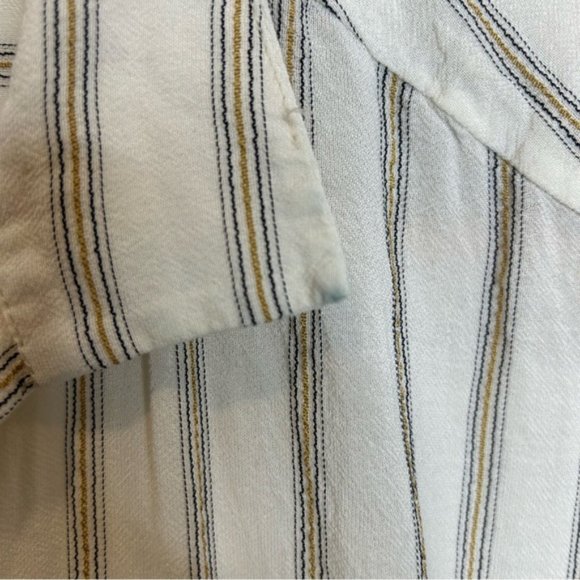 Frame Denim Clean Collar Short Sleeve Button Up Stripe Shirt - Picture 3 of 7